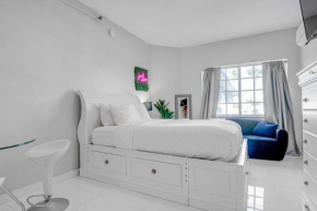 South Miami Beach Oasis Sleeps 2